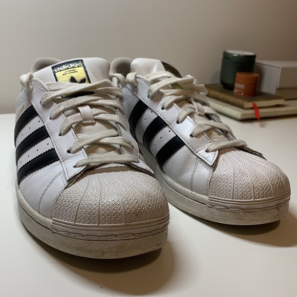 Adidas SuperStar Sneaker - Picture 3 of 5